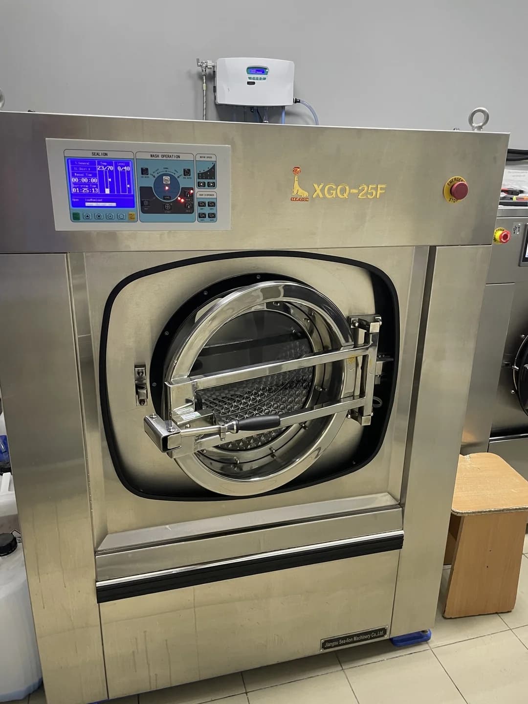 Стирально-сушильная машина SEA-LION XGQ-25F 25 кг - миниатюра 2