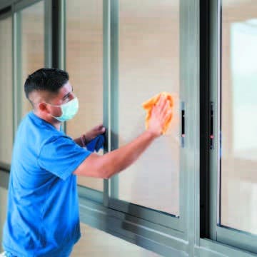 MAXX Brial2 суперувлажняющее средство для стекла и твёрдых поверхностей - миниатюра 4